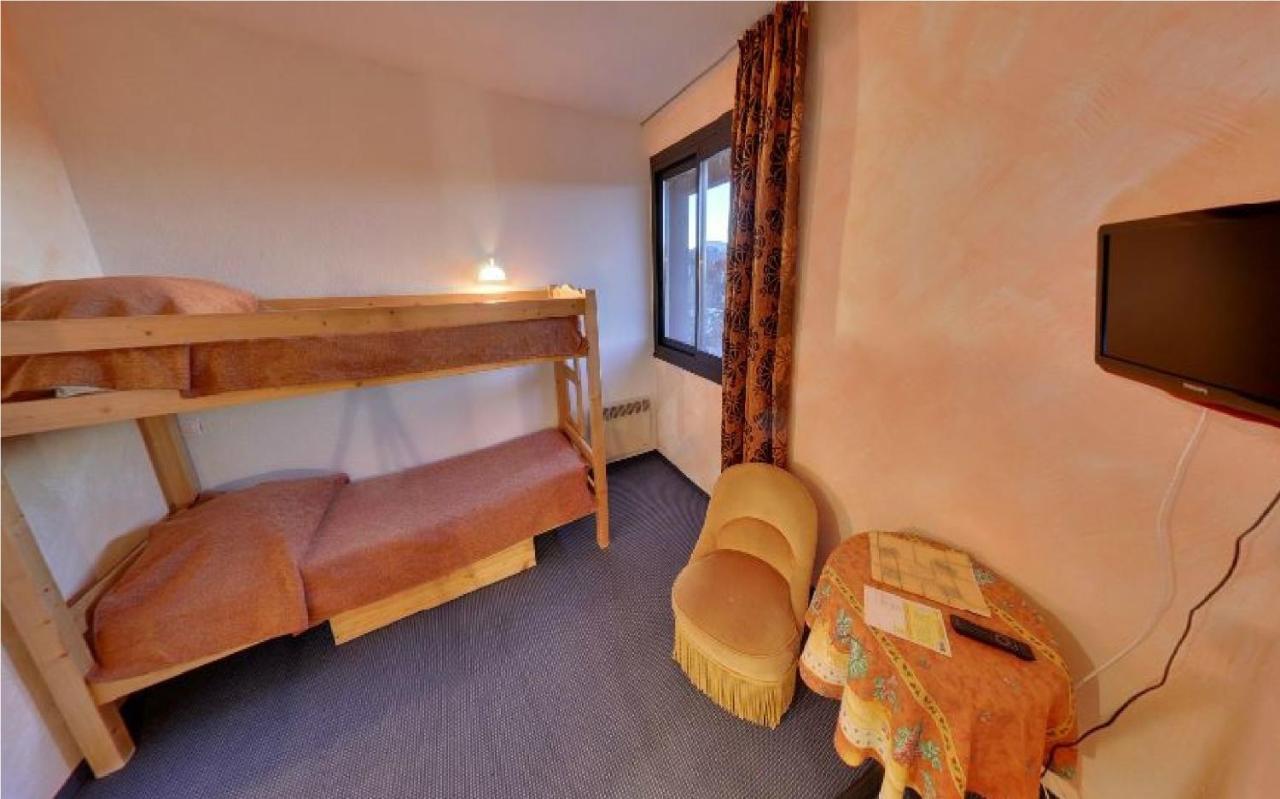 Hotel Saint Jean Montclar  Room photo