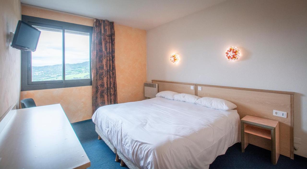 Hotel Saint Jean Montclar  Exterior photo